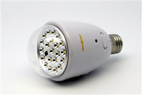 Лампа светодиодная с аккумулятором 21 диод LP-8221R LiT 2000мАч Цоколь E27 с пультом ду